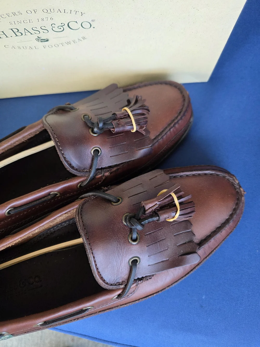 G.H. Bass & Co. Dark Brown Flint Boat Shoes 9.5W NIB Deck Shoes Coastal
